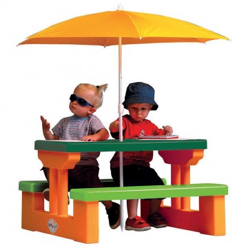 4 Kids Picnic Table + Umbrella
