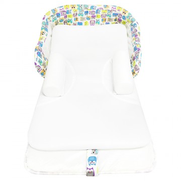 Nuzzle™ Comfort Infant Sleeper Cot